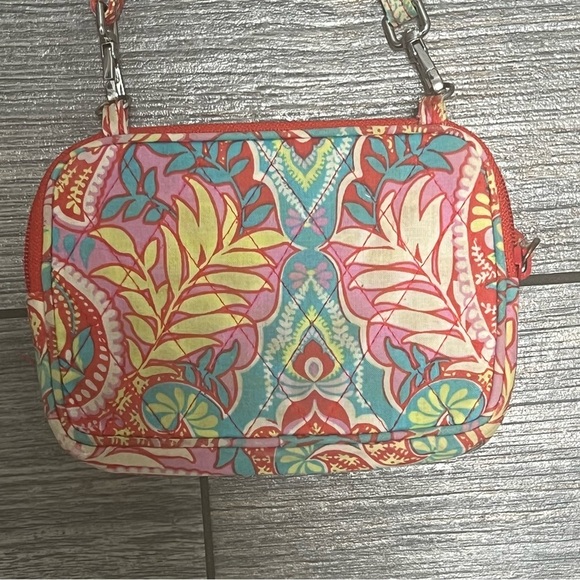 Vera Bradley Paisley in Paradise Small Crossbody Purse Phone Bag Built in Wallet - Picture 6 of 11